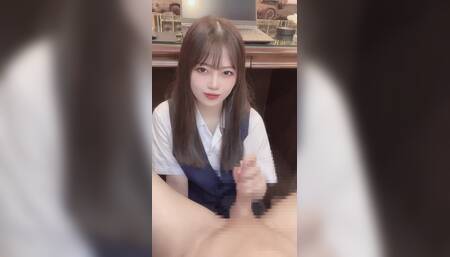 【English sub】Secretary gives handjob from under the desk