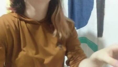 DESCUBRO A MI AMIGO MIRANDOME ENTONCES JUGAMOS A LAS COGIDAS