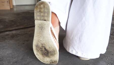 Worship my DISGUSTING flip flops!