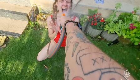 Wet Fuck with Friends in Their Garden!!