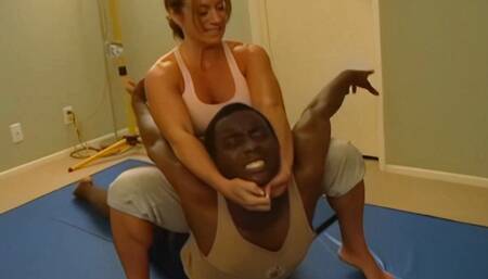 Jennifer vs Darrius - Mat Room Challenge (960WMV)