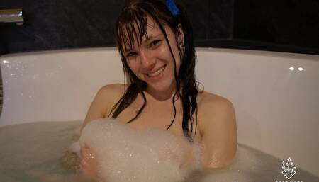 Foamy Pussy Penetrations Vacation!