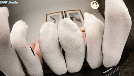 Latina Mamis bring a third! Gym sock soles - MP4