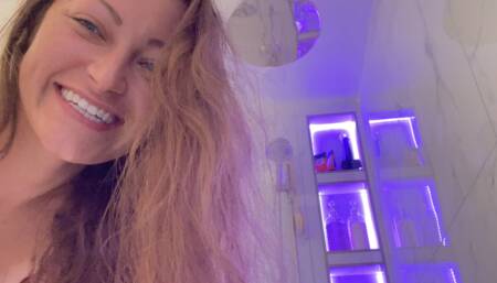 Spying on My Camsoda Shower ShowÂ 