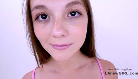 Little ie 19 Lady Sucks Big Dick in New Hot Video