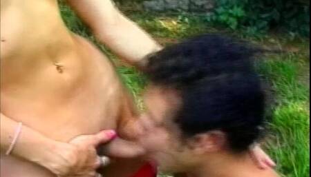Blonde shemale gets her tight asshole smashed outdoor by a handsome guy
