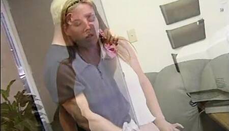 Whore getting her muff drilled