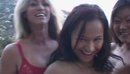 Sexy lesbian threesome in the open
