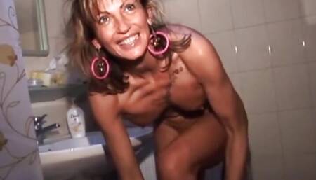 Ex lap dancer nympho in amateur orgy with friend