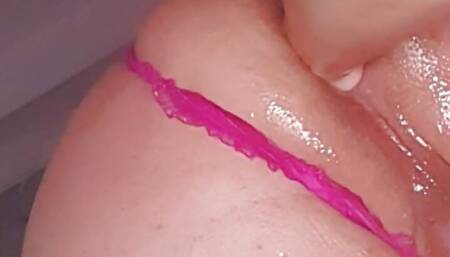 Huge ass gets dilated