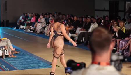 Espectaculares caderas de esta PR, Culo enorme