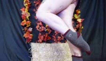 Grey Fuzzy Bat Socks and Muscular Calves Flexing MP4 1080