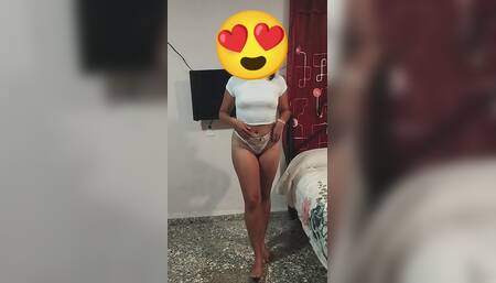 Me siento muy sola y cachonda necesito un????????