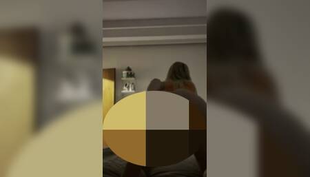 Im bored, So I finger my tame pussy. ????