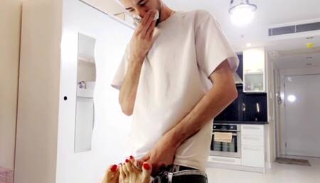 Do you want to lick my feet when I finish exercising and smell them?????????????????????????\r\n@miro9m