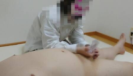 I put a chastity device on my slave and gave her a foot job♡ He was rubbing his dick on my ass