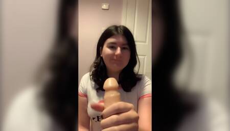 Trans Oswinn has Fun with Vibrator and then Gives Head
