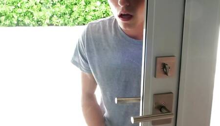 40-year-old Sierra fucks a 21-year-old peeper