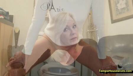 Sexy Housewife Who Loves to Pee Anywhere