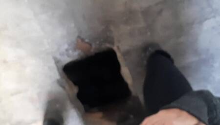 На первом свидании вылизала киску в туалете парка, рискованный секс - lesbian_illusion