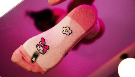 Giantess & Shrunken Boyfriend Socks Crush Agreement