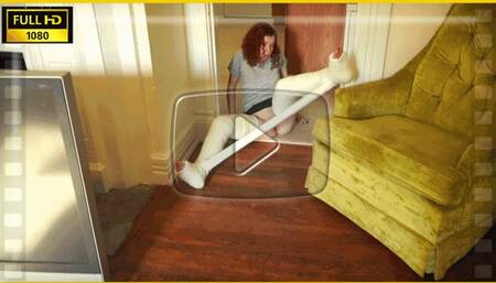 Ellen Crawls, Masturbates in a DLLC with Spreader Bar in 4k UHD (H254 15mbps)