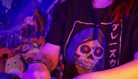 Dahlia gives a blowjob