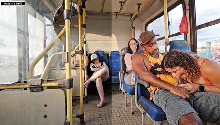 MARRIED WOMAN GIVES A KISS TO A STRANGE GUY INSIDE THE BUS AND ENDS UP HAVING SEX WITH HIM