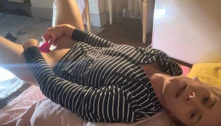 Lola fucking her dildo on a Sunday morning