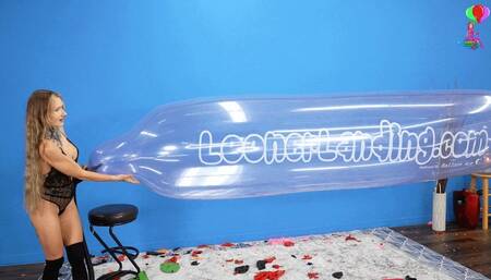 Zoey Pump Pops 8 Balloons HD (1920x1080)