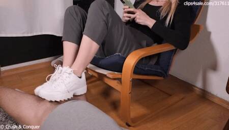 Footstool with Fila Disruptor 4k Version