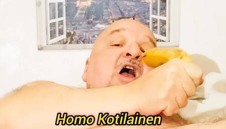 Homo Kotilainen Jerking and Using a Banana in His Asshole.