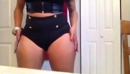 Big-Bodied Cubana Lust in the Bathroom