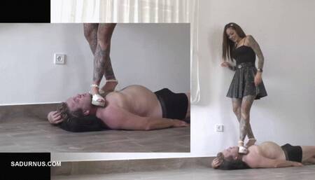 Mistress Cleo stomp his slave's face Pictures in pictures mp4