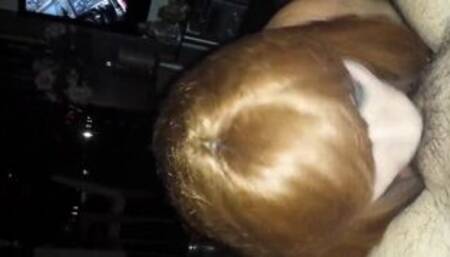 Mamada a un hombre casado con una gran polla