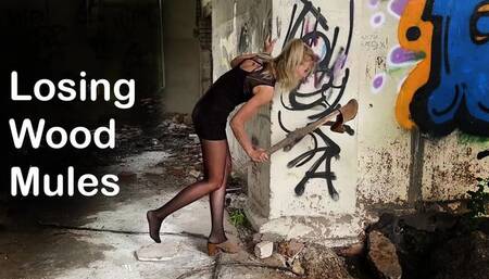 SweetLana in Wooden Mules playing in secret Agent, Losing high heels mules, losing shoe