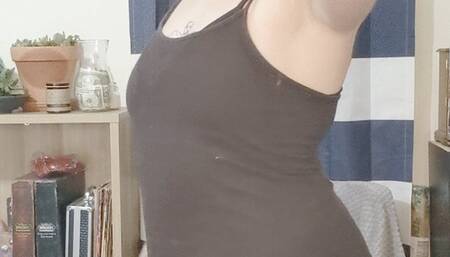 Worship my smooth goddess armpits, enjoy my curves and sweat