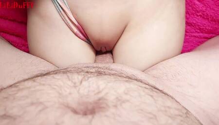 لاپایی وحشی دختر ایرانی با جق زدن کص صورتیش - Lilidufff Try Morning Sex Before School