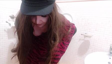 leaves the bathroom door open