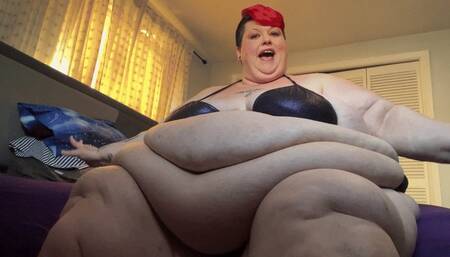 SSBBW Toilet Talk- An Intimate Bathroom chat SD