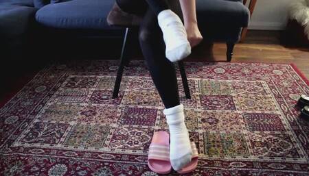 Leyla Lovegood Cum to My Feet JOI #1 - Dangling Dreams and Sticky Endings