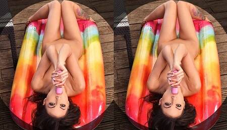Extravagant Suzy's brunette dirt