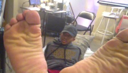 Malefootflava shows off HipHop guy Stedman's thick soles upclose footrub by Randy