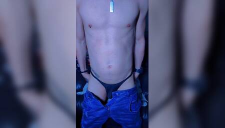 dance and fuck rich????