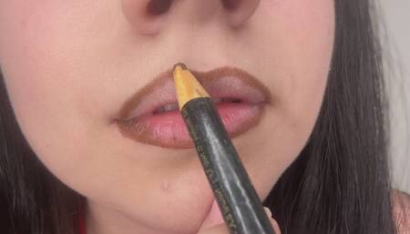 KISSES, LIPSTICK AND GLOSS