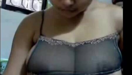Indian Amateur Exposes Her Large Breasts on Webcam