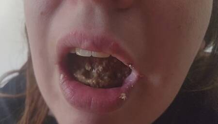 Irresistible Bites – Close-Up Chewing, Crunchy Textures, and Satisfying Mouth Sounds Fantasy