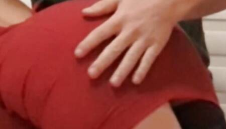 Lisa come late at home and Pablo is very bad with her