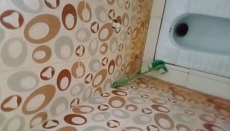 masterbate myself at bathroom