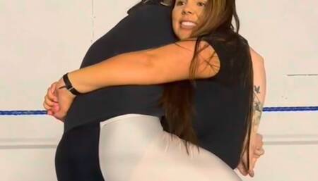 Giantess bearhugs skinny jobber